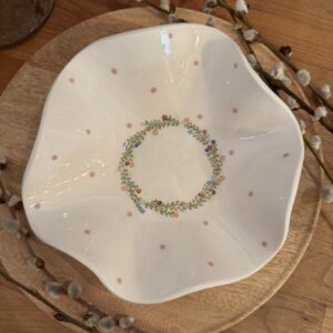 Virágos fodros tál