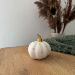 Rózsaszín pöttyös tök